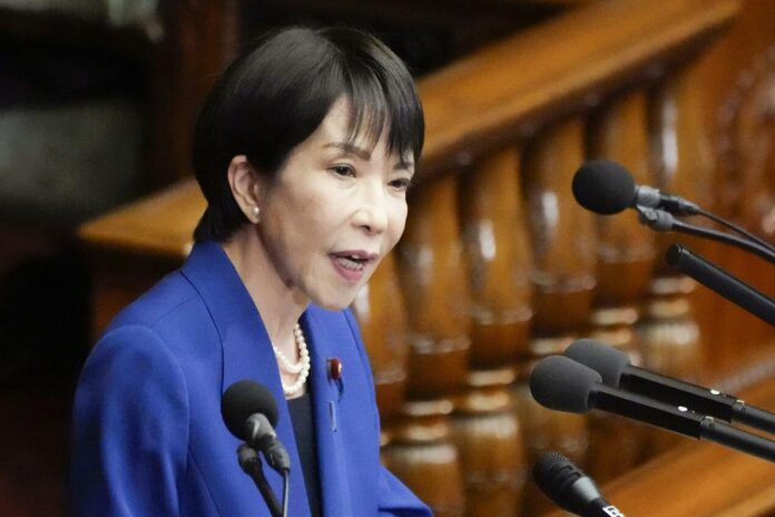 Sanae Takaichi Bild: Kyodo Folge 378: Sanae Takaichi ist Japans erste Premierministerin, weinende Onigiri als Lebensmittelretter, neue Biker-Gangs, Cyberangriffe, 100 Jahr Sumo-Verband, lebende Nationalschätze und strengerer Regierungskurs