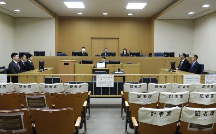 Folge 390: Chaos und Unmut wegen Japans Neuwahlen, überraschendes Urteil gegen Abe-Attentäter, manipulierte Videos aus China, KI schadet japanischen Künstlern, virale Steintreppe, Anwälte bei Polizeiverhören und härtere Zeiten für Ausländer