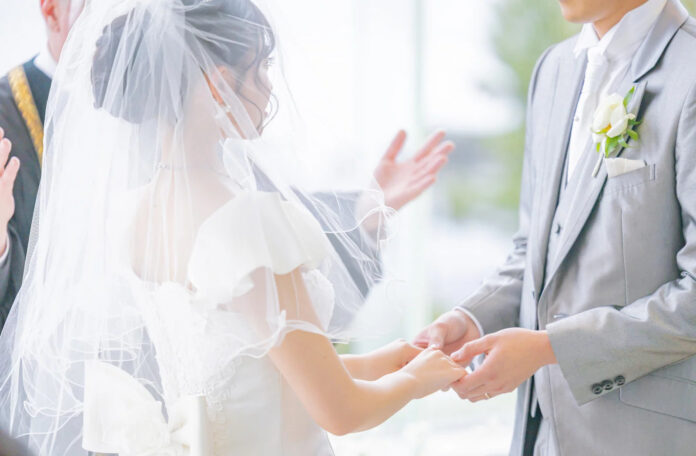 Folge 419: Japans Premierministerin schläft nicht, Ehevermittlung statt Dating-Apps, Kühlschränke für Menschen, Militär spioniert Bürger aus, Atomwaffen sollen kein Tabu mehr sein, Touristen meiden die Tohoku-Region und Widerstand gegen Rechenzentren